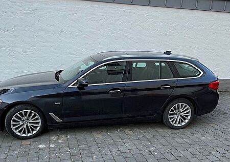 BMW 530d xDrive Touring A -