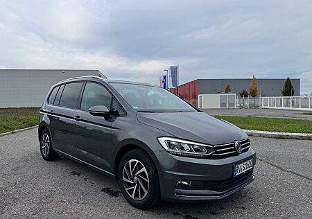 VW Touran Volkswagen 1.5TSI DSG Join ACC NAV