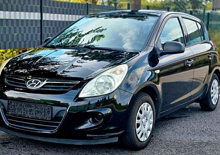 Hyundai i20 1.2 Klima*Scheckheft*Tüv Neu*USB*AUX*Allw*