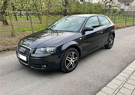 Audi A3 , Scheckheft gepflegt, TÜV, 8fachbereift
