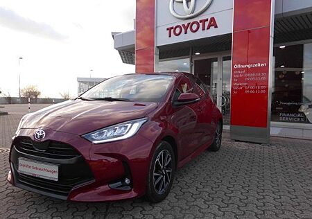 Toyota Yaris 1.5 l HSD Team D