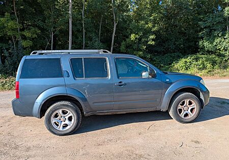 Nissan Pathfinder 2.5 dCi