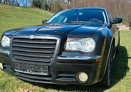 Chrysler 300C Touring 3.0 CRD Autom. -