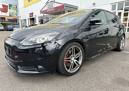 Ford Focus Lim. ST