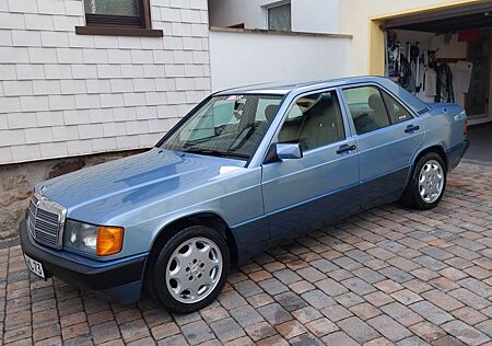 Mercedes-Benz 190