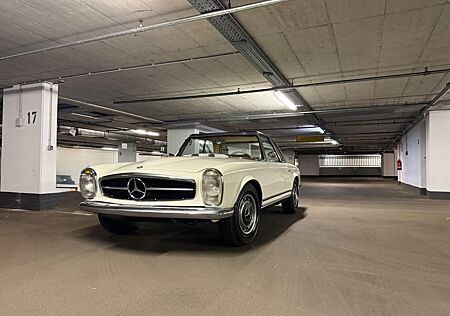 Mercedes-Benz SL 230
