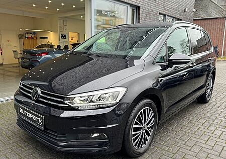 VW Touran Volkswagen Business PANO STDHZ DYNAUDIO EasyOpen 7Si