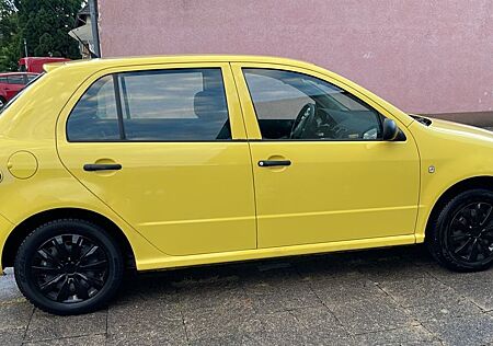 Skoda Fabia 1.2 Cool Edition Benzin & LPG in Gelb