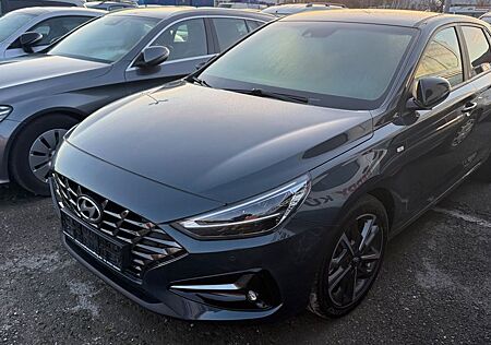 Hyundai i30 Edition 30+ Mild-Hybrid, Automatik, 60.800KM