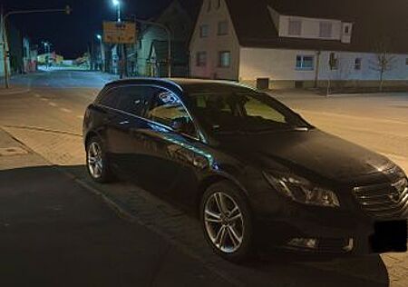 Opel Insignia Sports Tourer 2.0 T 4x4 Edition Aut...