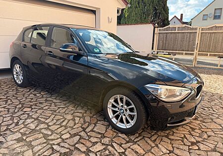 BMW 116 i _ Leder _ Navigation _ Xenon