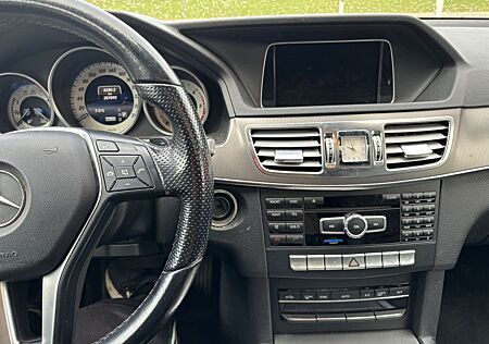 Mercedes-Benz E 300 BlueTEC HYBRID T -