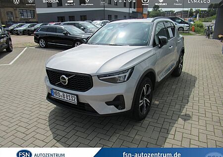 Volvo XC 40 XC40 B4 Benzin Plus Dark Automatik