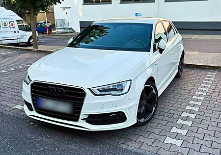 Audi A3 2.0 TDI S Tronic S LINE Sportback GEPFLEGT TO