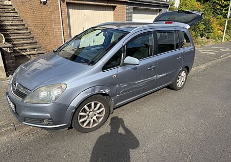 Opel Zafira 1.9 CDTI CATCH ME 110kW CATCH ME