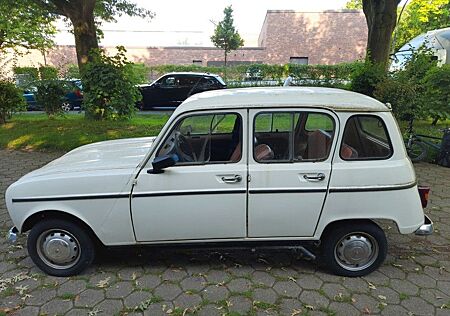 Renault R 4