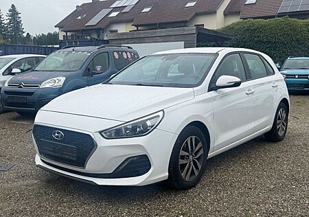 Hyundai i30 Trend ~Navi~Klimaautomatik~WENIG KM~