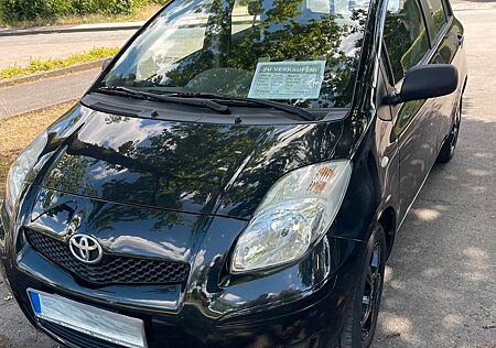 Toyota Yaris 1,33-l-Dual-VVT-i Cool