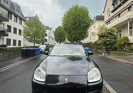 Porsche Cayenne S ( S 4.5L V8 mit 340PS)