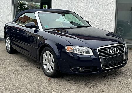 Audi A4 CABRIOLET 2.7 TDI AUTOMATIK ! 1-HAND ! LEDER!