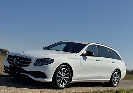 Mercedes-Benz 220 E-Klasse 220d T - Avantgarde - Night Paket