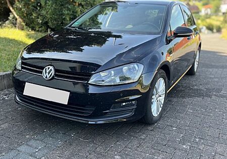 VW Golf Volkswagen VII 1.6 TDI CUP, Navi, Klima, AHK, SH