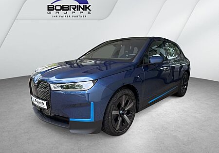 BMW iX xDrive50 Elektro Pano AHK Laser Sitzklima HK