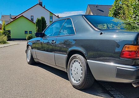 Mercedes-Benz CE 300