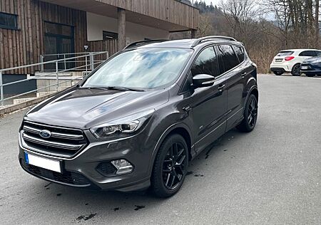 Ford Kuga 4x4 182PS ST-Line Automatik