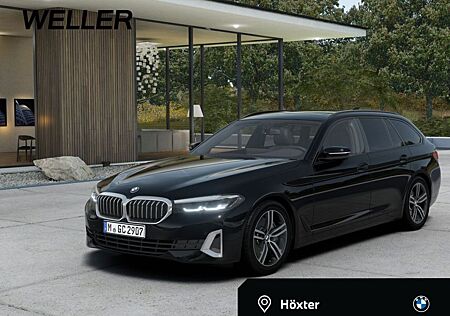 BMW 540i xDrive Touring Luxury Pano,LivePro,ParkAss