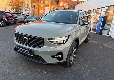 Volvo XC 40 XC40 B4 Plus Dark Leder,Pano,360°,Pixel LED,BLIS