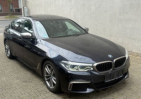 BMW M550 d xDrive Lim,Leser-Licht,Sciebedach,Kamera