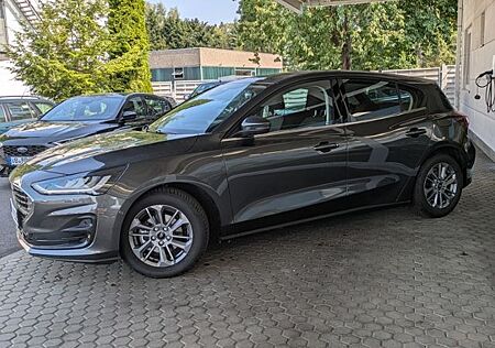 Ford Focus Titanium*Fahrerassistenz-Winter-Paket*GJR