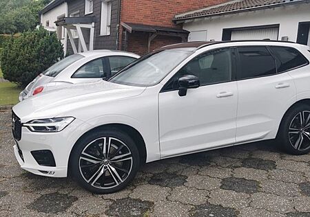 Volvo XC 60 XC60 D4 AWD R Design PANO 360 STANDHEIZ. 21ZOLL