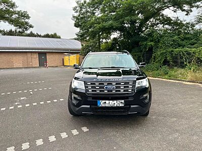 Ford Explorer Limited 3.5 V6.  7 sitzer