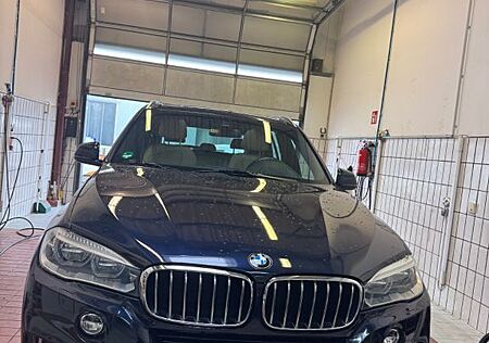 BMW X5 xDrive30d XENON NAVI KAMERA MEMORY PDC 19