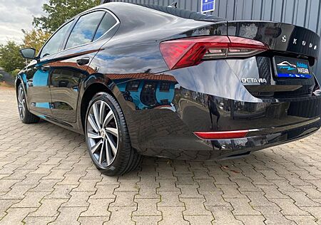 Skoda Octavia Lim. 1.5 TSI ACT STYLE Navi,Virtual...