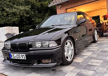 BMW 328i Coupe M Paket ab Werk mit Wertgutachten