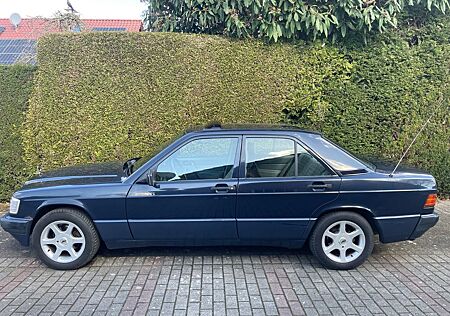 Mercedes-Benz 190