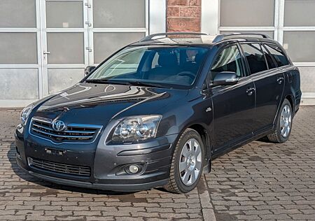 Toyota Avensis Kombi 2.2 D-CAT Executive
