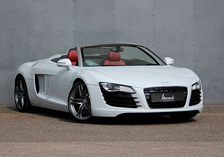 Audi R8 Spyder 4.2 FSI quattro "6- Gang HANDSCHALTUNG