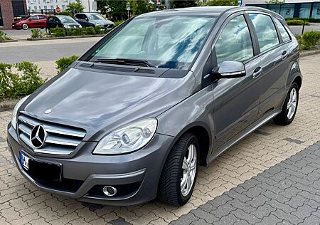 Mercedes-Benz B 160 BlueEFFICIENCY *Klima*SHZ*Kamera*