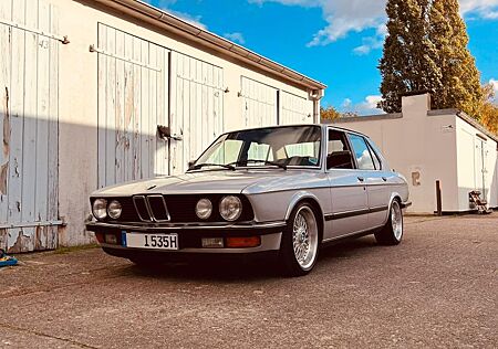 BMW 535i
