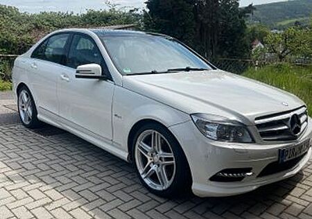 Mercedes-Benz C 250 CDI 4MATIC AMG-Line + Schaltwippen