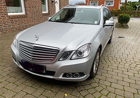 Mercedes-Benz E 220 CDI T ELEGANCE, AHK, S-Dach