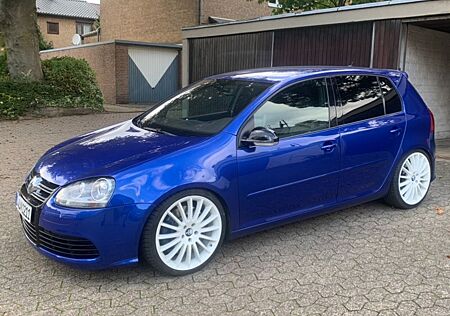 VW Golf Sportsvan Volkswagen Golf R32