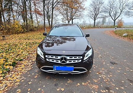 Mercedes-Benz GLA 200 Urban Urban