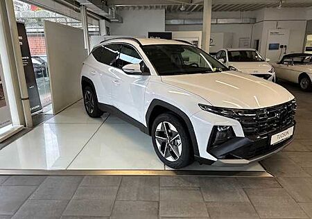 Hyundai Tucson 1.6 T-GDi 48V-Hybrid 4WD DCT Comfort*Navi
