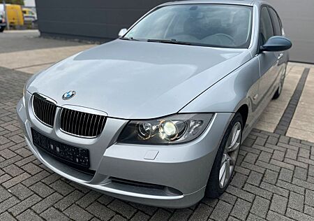 BMW 325i 325 Baureihe 3 Lim. xDrive