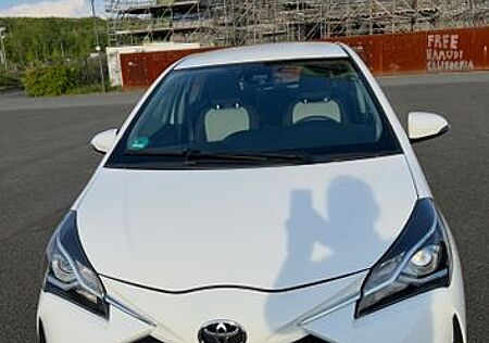Toyota Yaris 1,0-l-VVT-i - Comfort TÜV NEU